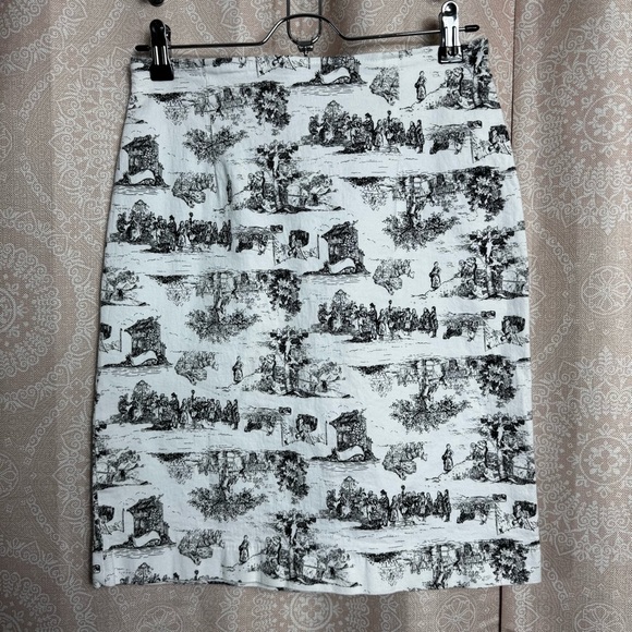 New York City Design Co. Dresses & Skirts - Vintage New York City Design Co. Ivory Pencil Skirt Black Vintage Toile Print
